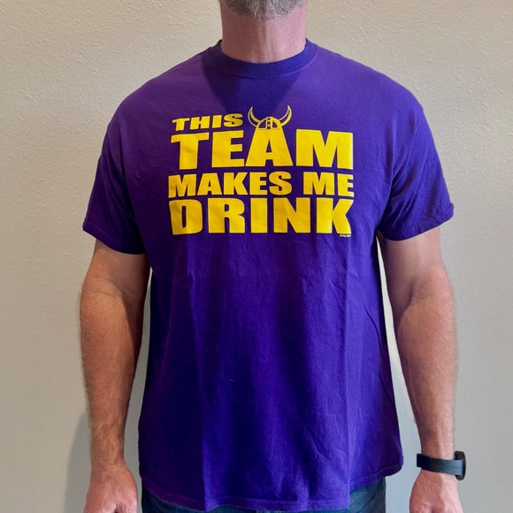 Minnesota Vikings T-shirt - Picture 1 of 3
